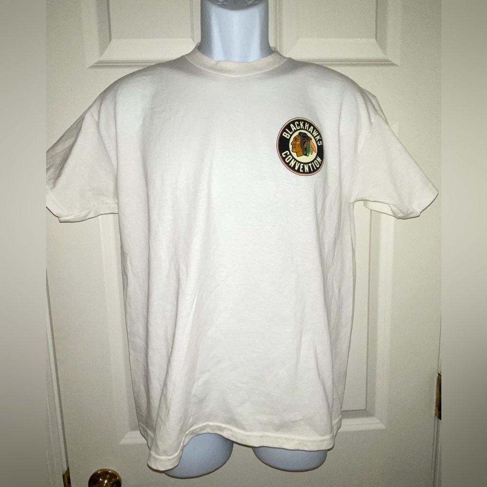 Chicago Blackhawks Youth Size Inaugural Convention Tee. XL